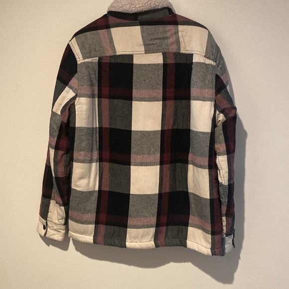 Hollister flannel Sherpa lined plaid jacket women’s large black red - Picture 2 of 10